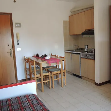 Apartman Beautiful 100m From The Of *